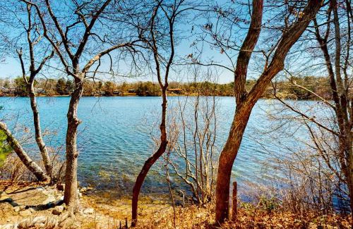 Cataumet House | Calm Waters