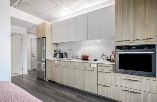 MIT Apartment | Calming Kendall Square Studio w/Gym, near MIT by Blueground