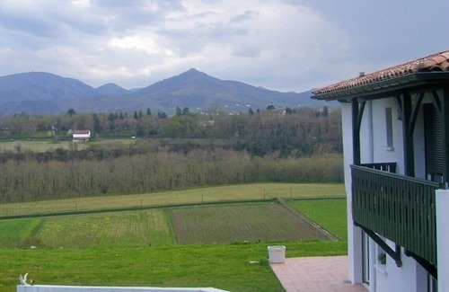 Cambo-les-Bains Apartment | Cambo: 2 rooms all comfort for 2 people - panoramic view.