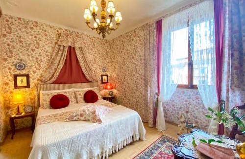 Castiglion Fiorentino Bed & Breakfast | Camera Romantica con Giardino in Dimora Storica - B&B Palazzo Robicci