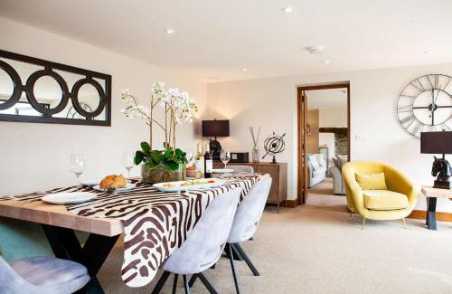 Montgomery House | Camlad Barn