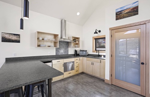 Mosier Cabin | CAMP RANDONNEE CABIN 4