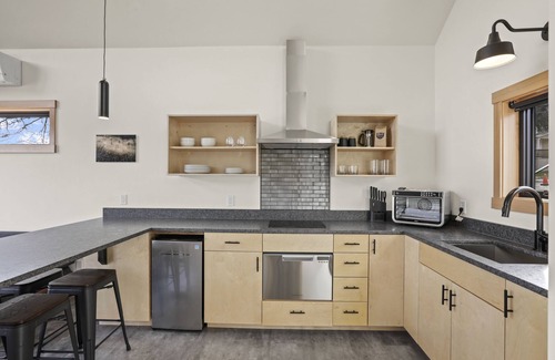 Mosier Cabin | CAMP RANDONNEE CABIN 4