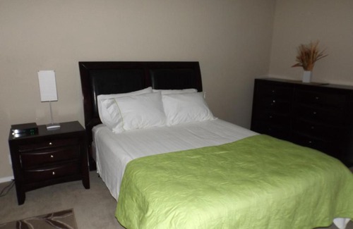 Gull Lake Apartment | Campbell's Accommodations