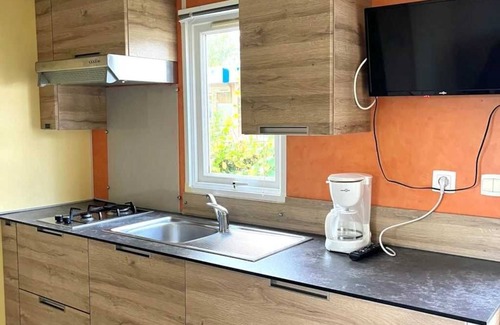 Angicourt House | Camping 2 étoiles - ccbabhi