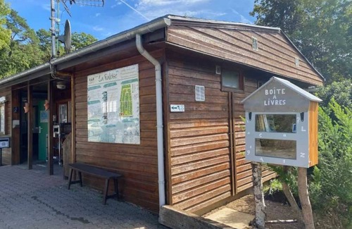 Angicourt House | Camping 2 étoiles - ccbabhi