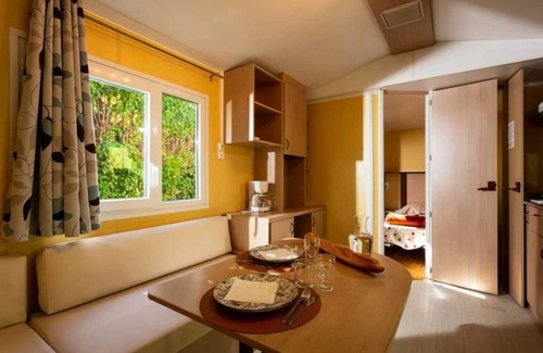 Montolieu House | Camping 3 étoiles - ccaffea