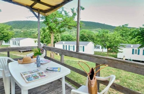 Lussas House | Camping 3 étoiles - Piscine - eebbda