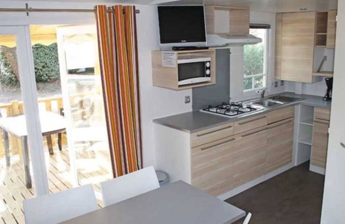 Secondigny House | Camping 4 étoiles - Piscine - ccbahhd