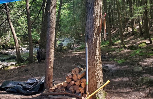 Crown Point RV Rental | Camping Classic ADK style Creekside