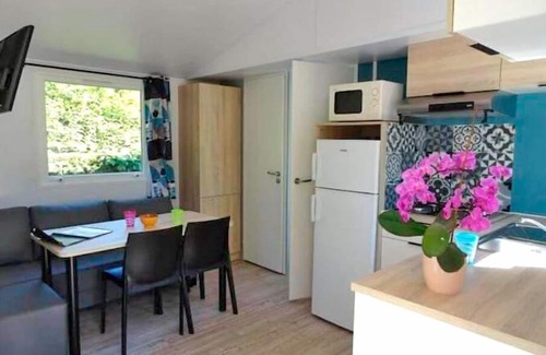 Monterblanc House | Camping familial 4* | Mobil-home + Accès piscine