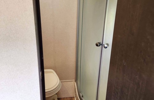 Crown Point House | Camping in the adirondacks 500-685 cr 50 on russell st crown point ny!