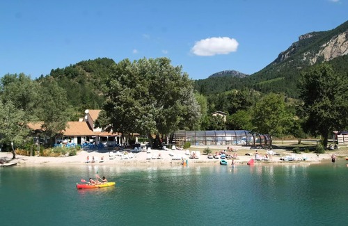 Chatillon-en-Diois House | Camping Le Lac Bleu* - Mobile home Family Premium 3 Rooms 4 People Air-conditioned Lakeside