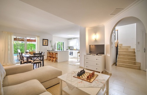 Puig de Ros Ski Chalet | Can Caldero by Rentallorca