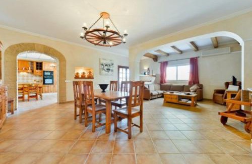 Santa Gertrudis Villa | Can Pepe Pujolet