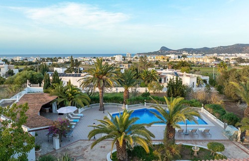 San Antonio Bay Villa | CAN RAVI