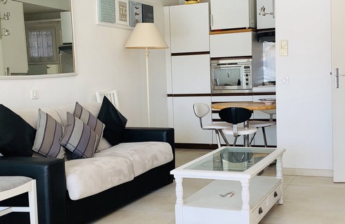 Port Grimaud Apartment | Canal view apartment in Port Grimaud near St Tropez