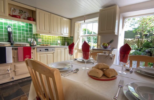 Litton Cottage | Candlelight Cottage, Litton. Superb walks and excellent pub. 5 star GOLD luxury.