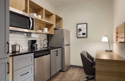 Oakdale Hotel | Candlewood Suites Coralville Iowa City by IHG