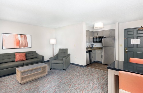 Eagan Hotel | Candlewood Suites Eagan Arpt South - Mall Area by IHG