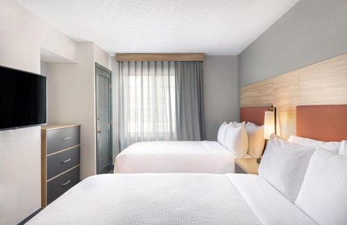Eagan Hotel | Candlewood Suites Eagan - Mall of America Area by IHG
