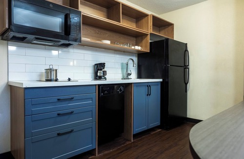 Bermuda Hotel | Candlewood Suites Colonial Heights Fort Lee by IHG