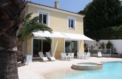California - Pezou Villa | Cannes Villa center pool spa classified