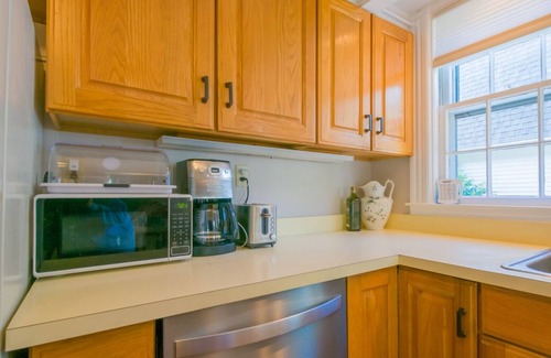 Sagamore Beach House | Cape Cod Canal View AC WiFi Dog Friendly Sleeps 8