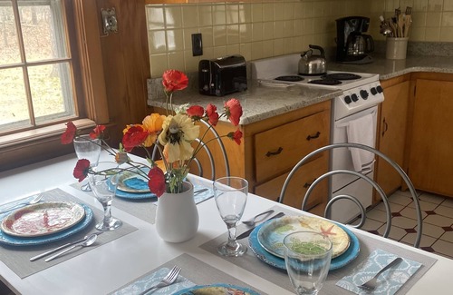 Eastham House | Cape Cod Cottage Retreat