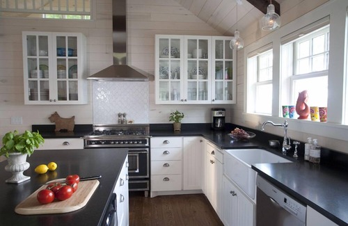 Lake Shore Cottage | Cape Cod Meets Up North in this Gull Lake Retreat