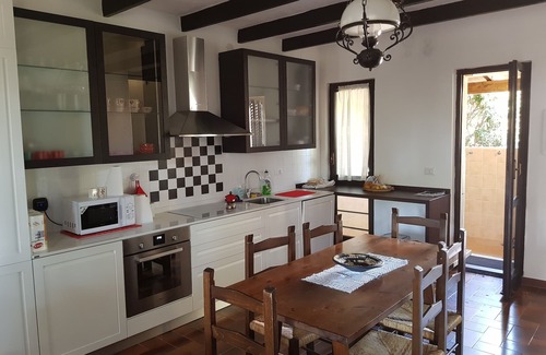 Capitana House | Capitana, 30m from sea, Summer/Winter, fully equipped, big garden, near Cagliari
