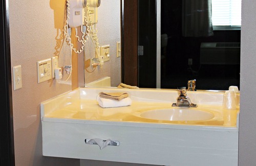 Beatrice Hotel | Capri Inn and Suites of Beatrice