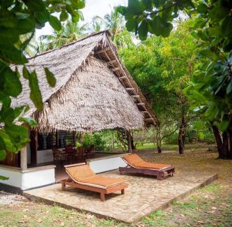 Pangani Cabin | Capricorn Beach Cottages