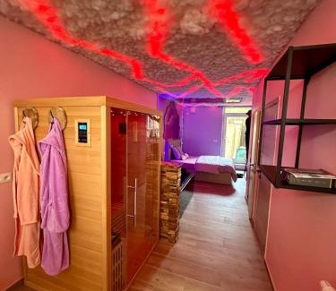 Fontaine-l'Eveque Apartment | Capsule Nuage Jacuzzi Sauna