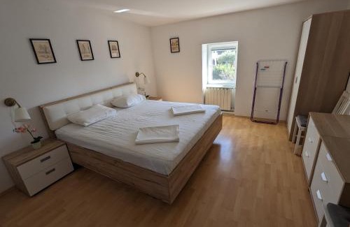 Piran Apartment | Captain's Cabin Piran - free parking