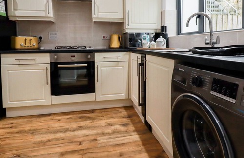 Charlestown Cottage | CAPTAIN’S QUARTERS, character holiday cottage in Charlestown