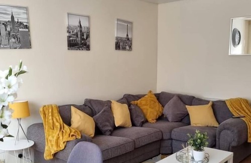 Belvedere Apartment | Captivating 2-Bed Apartment in Belvedere