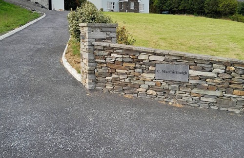 Kilcrohane House | Captivating 3-Bed House