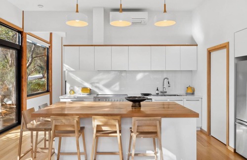 Anglesea House | Carji - A luxurious residence in Anglese