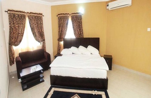 Ibeju Hotel | Carleton Hotel & Suites
