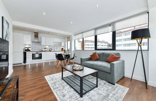 Gedling House | Carlton sq - Inviting 2bedroom apartment with free wifi and a smart TV