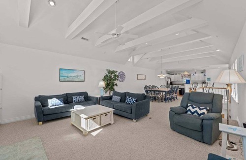 Buck Island House | Caroline's Cove | 1840 ft to the beach | Private Pool, Hot Tub, and Community Pool