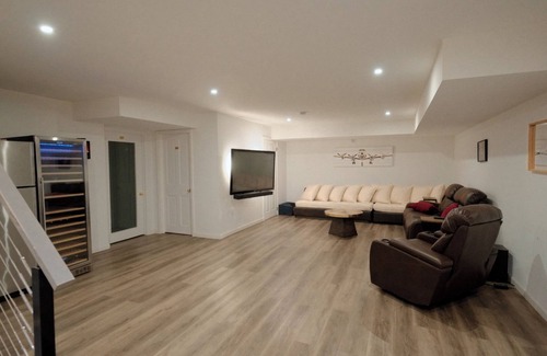 Hewitt House | Carpathia West Estate