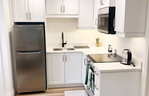 Stratford House | Carriage House Suite Downtown Stratford