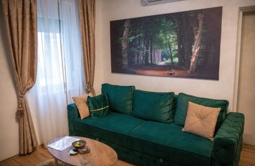 Central Banat District House | Carska oaza