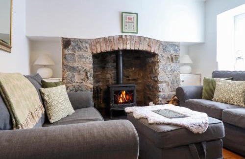 Llangernyw House | Cartref