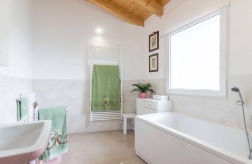 San Leonardo House | Casa Amica by Interhome