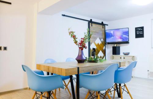 Lupeni Ski Chalet | Casa AVA