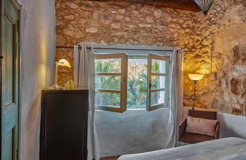 Canyelles House | Casa Azul at Masia Nur Sitges, Adults only