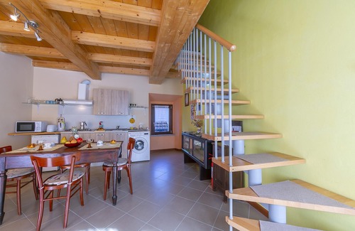 Madonna del Sasso House | Casa Baroni few min From Orta Lake
